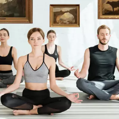 Si vous faisiez votre séance de yoga dans un musée ?