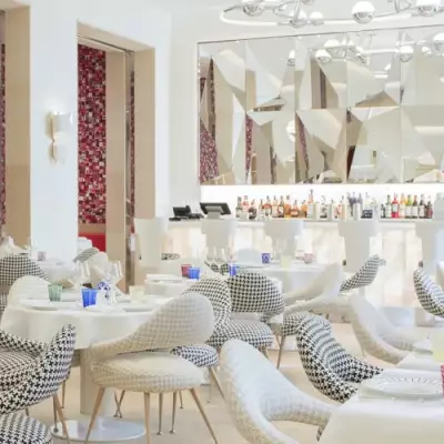 Restaurants et haute couture : quand les grandes marques se lancent dans la gastronomie