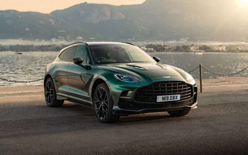 Aston Martin DBX